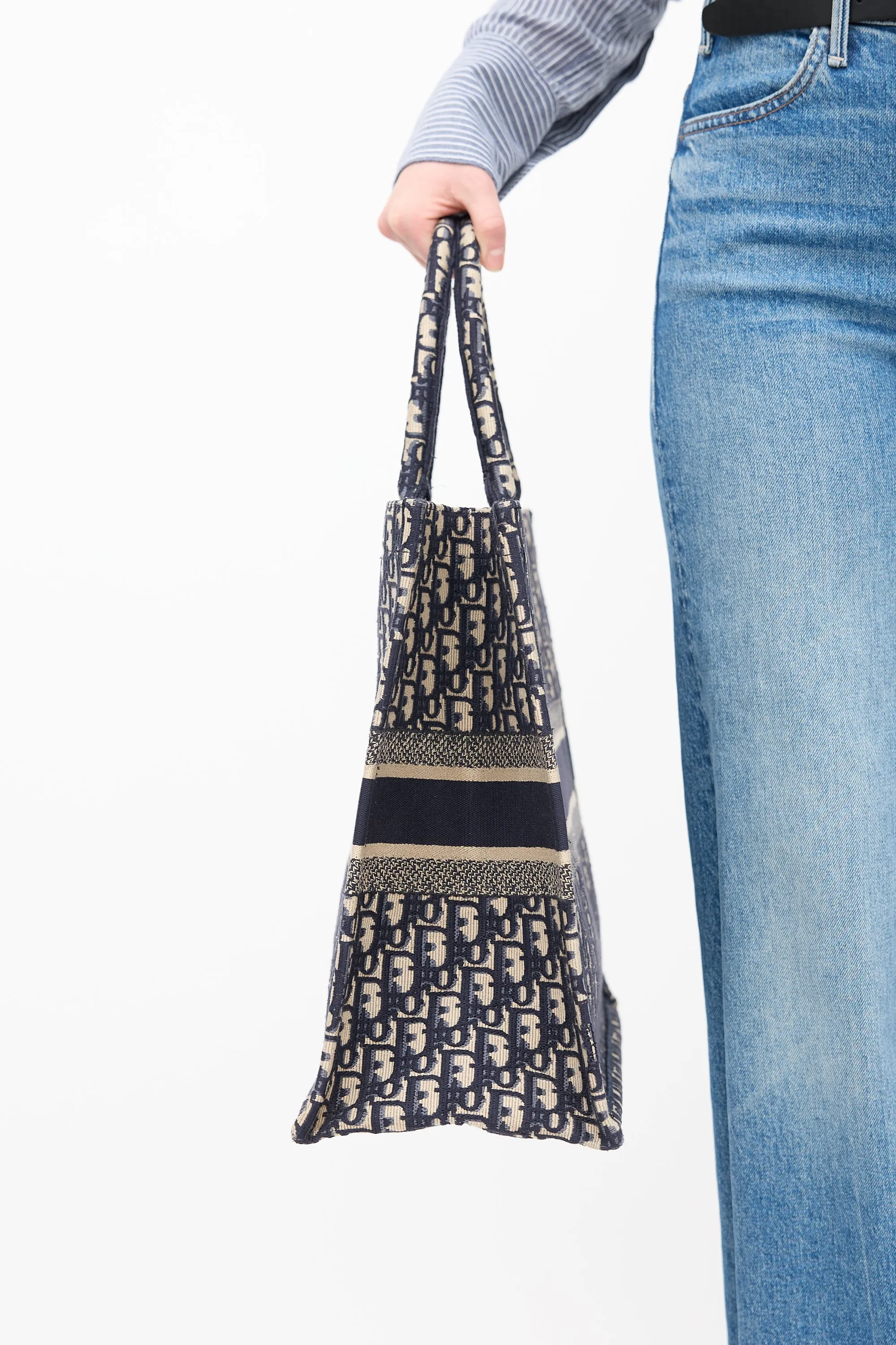 2019 Oblique Large Book Tote