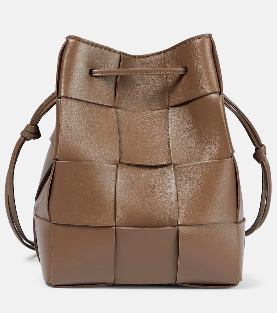 Bottega Veneta Cassette Small leather bucket bag