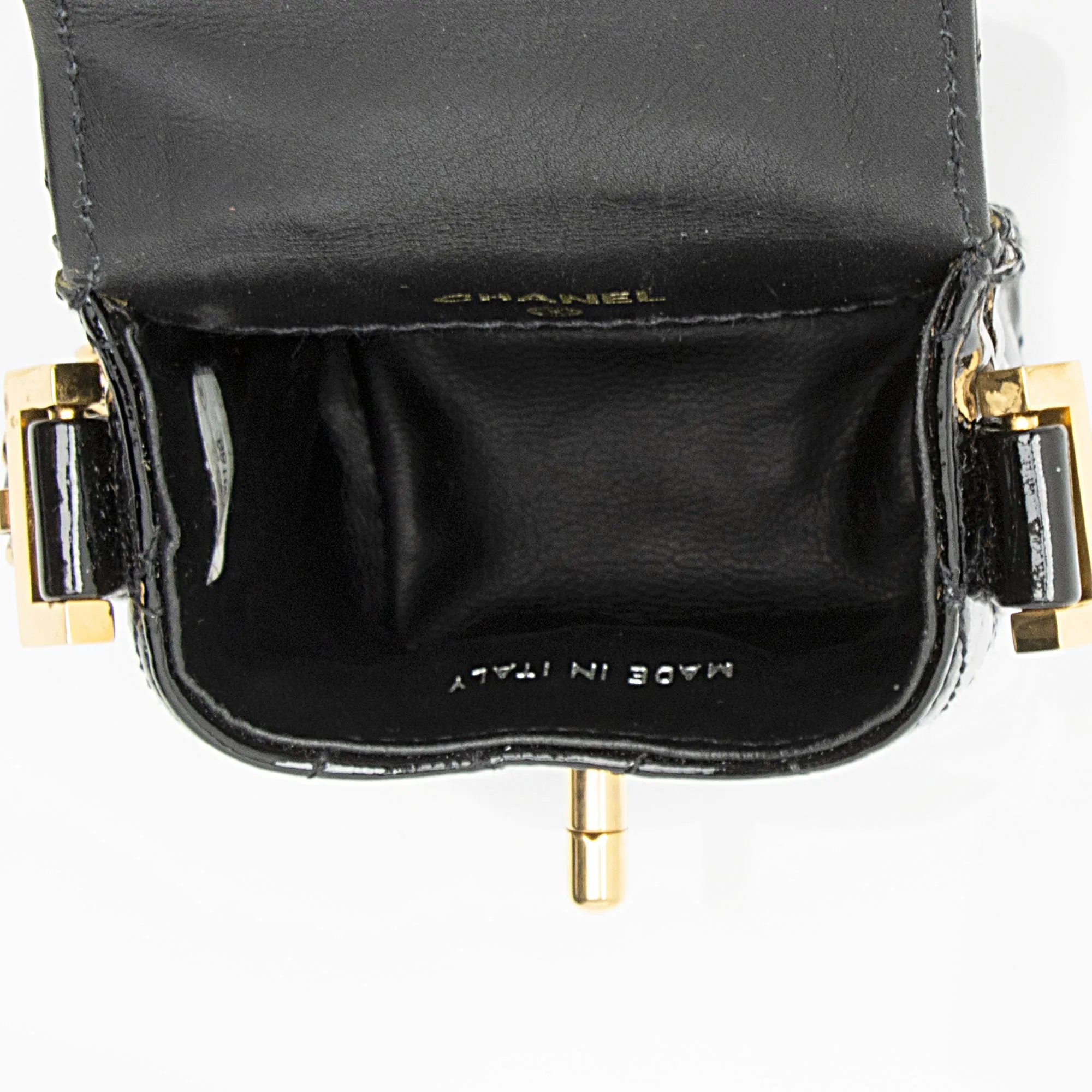 Chanel Vintage Patent Leather CC Phone Holder Crossbody Bag (SHF-23769)