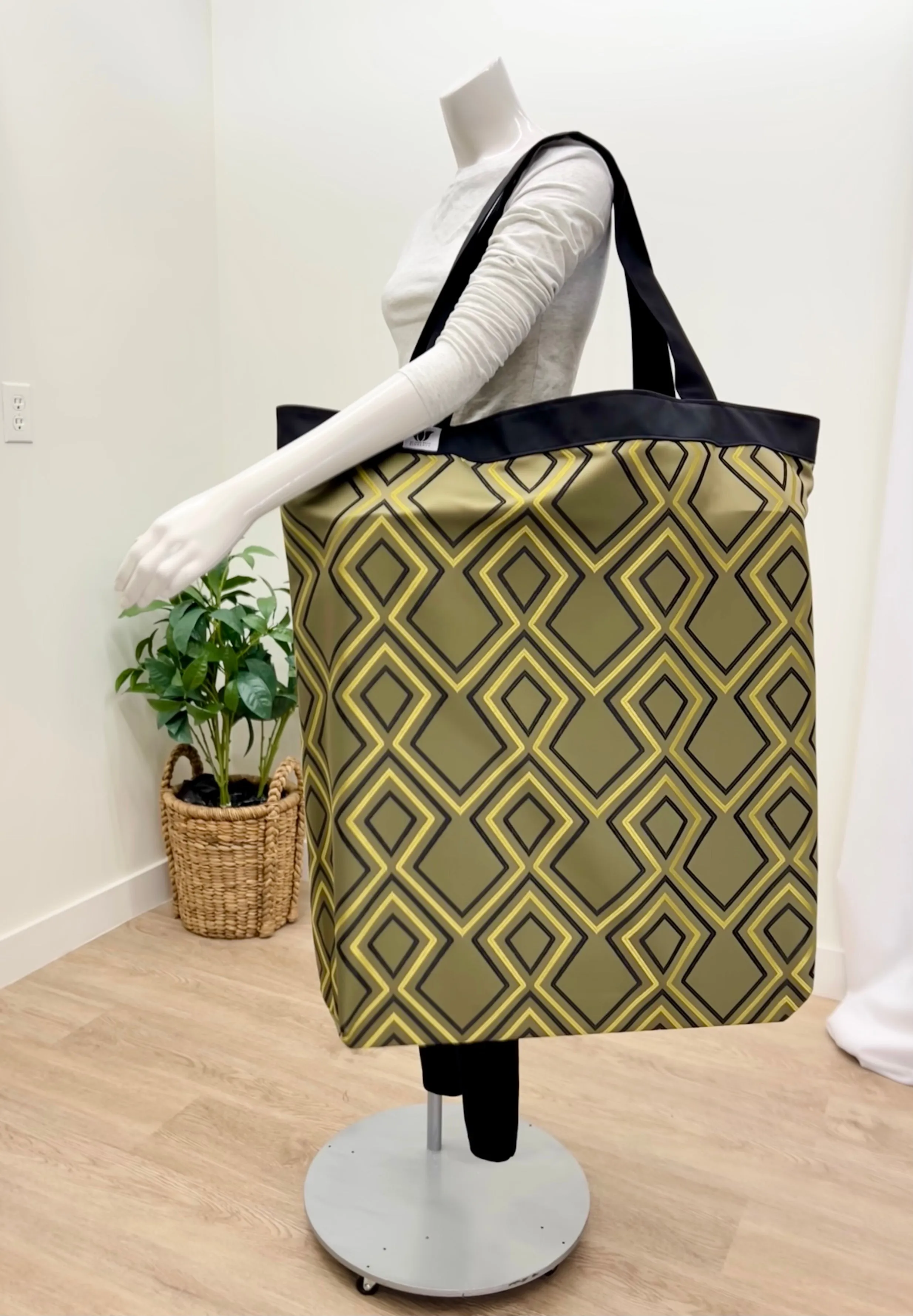 Yoga Tote | Green Gold Modern